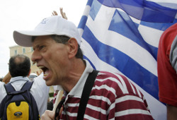 Греки говорят о серьезном спаде экономики страны