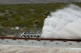 Hyperloop хочет продать РЖД сверхзвуковые поезда Илона Маска
