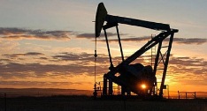 Минэнерго России: Вопрос о снижении добычи нефти требует тщательной проработки