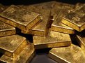 Золото поблекло на фоне кризиса