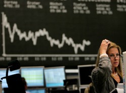 Российский рынок акций торгуется в  минусе 