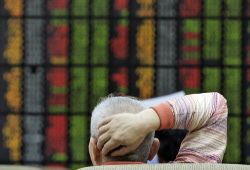 Валютные торги открылись падением рубля