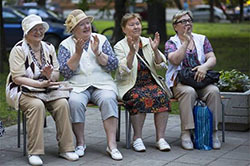Московских пенсионеров обрадуют добавками к пенсии