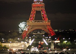 Париж потухнет в глазах туристов?