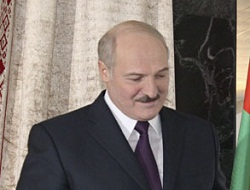 Лукашенко: НПЗ за право добычи газа и нефти