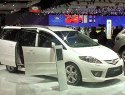 Mazda и Fiat  паркуются в России