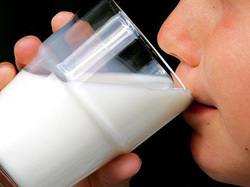 Производители молока в Эстонии потребут компенсацию у государства
