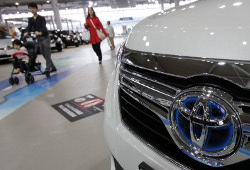 Toyota отзывает более 500 тыс своих авто