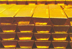 Инвесторы продают доллары и покупают золото