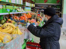 В трёх российских регионах ввели продовольственные карты для семей с детьми