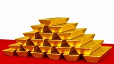 Аналитики: Рубль спасут золото и недвижимость